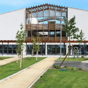 https://apt-douce-provence-au-calme-face-a-la-piscine-104.aixenprovencehotels.org